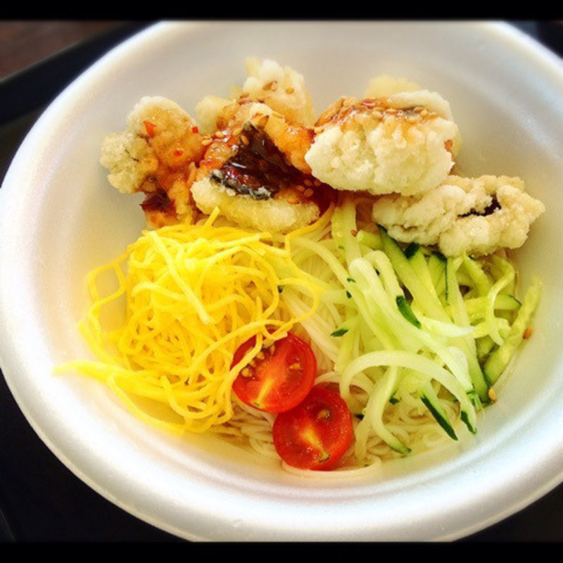 島のハモ天冷麺(福良マルシェ)