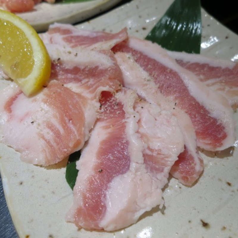 霧島産 黒豚の豚トロ(炙りや 秀苑 天 新橋店)