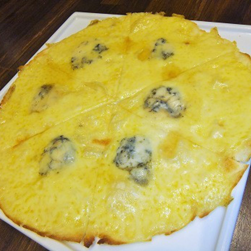 ゴルゴンゾーラ＆ハニーのピッツァ(秋葉原バル モンパカ )