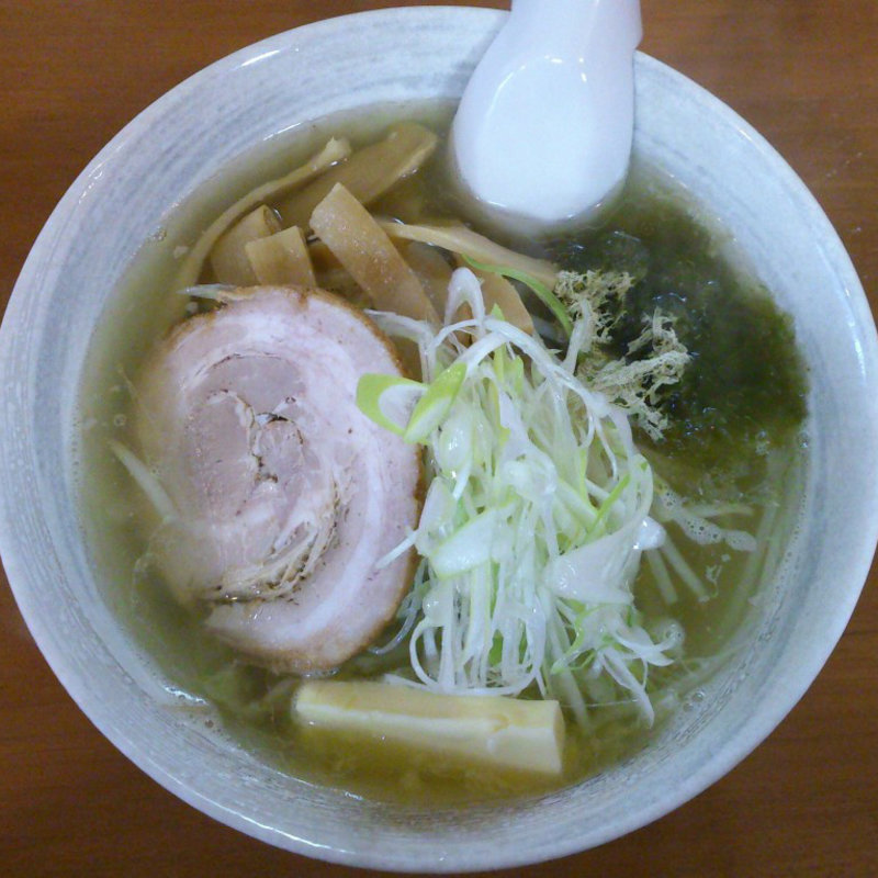 しおラーメン　(突撃ラーメン)