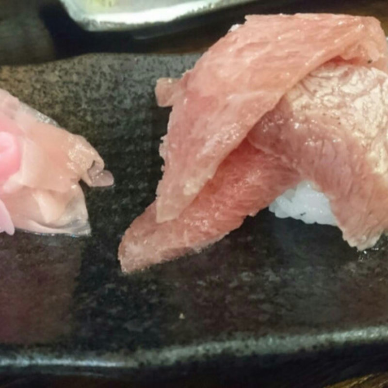 大トロミルフィーユ(立ち寿司 恵美須店)