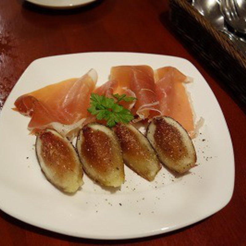 いちじくと生ハム(Bar FUKURO)