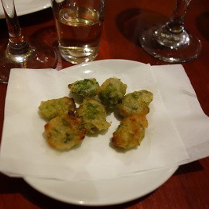 自家製ホップの天ぷら(Bar FUKURO)