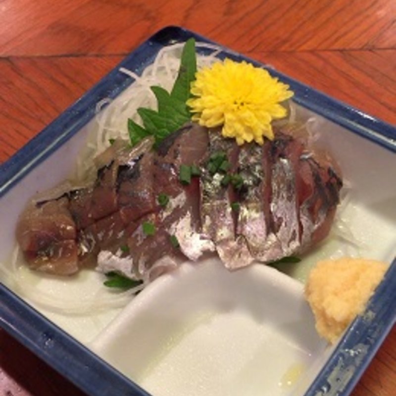 アジの刺身(立ち飲み倶楽部 樽小屋 )