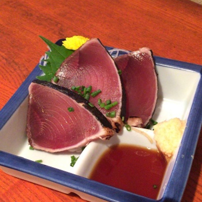 カツオの刺身(立ち飲み倶楽部 樽小屋 )