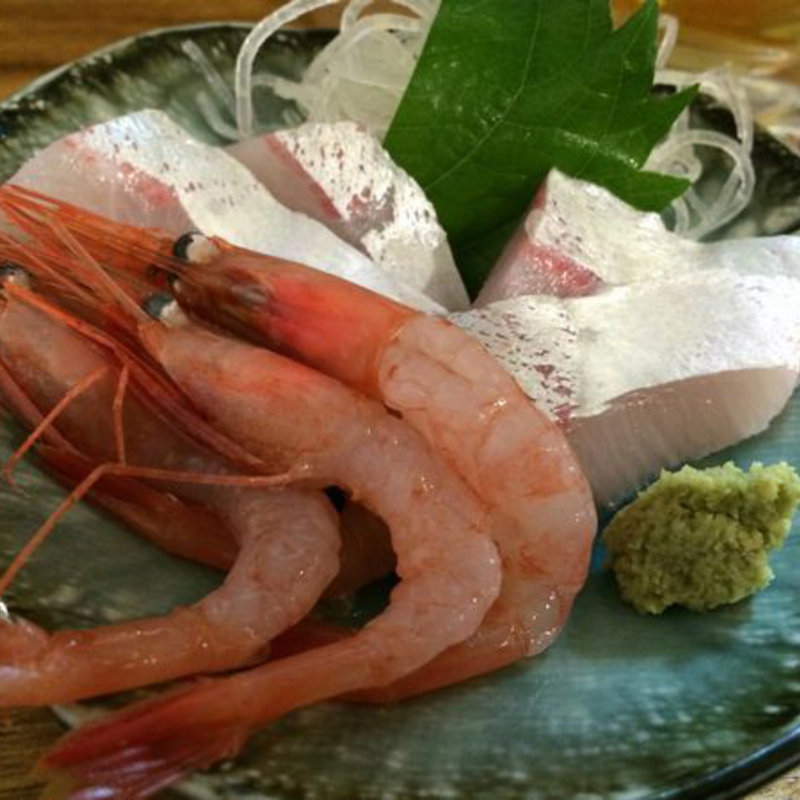 カンパチと甘エビ二種盛(立呑処　ぎん虎)