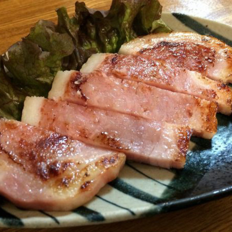 ハムステーキ(立呑処　ぎん虎)