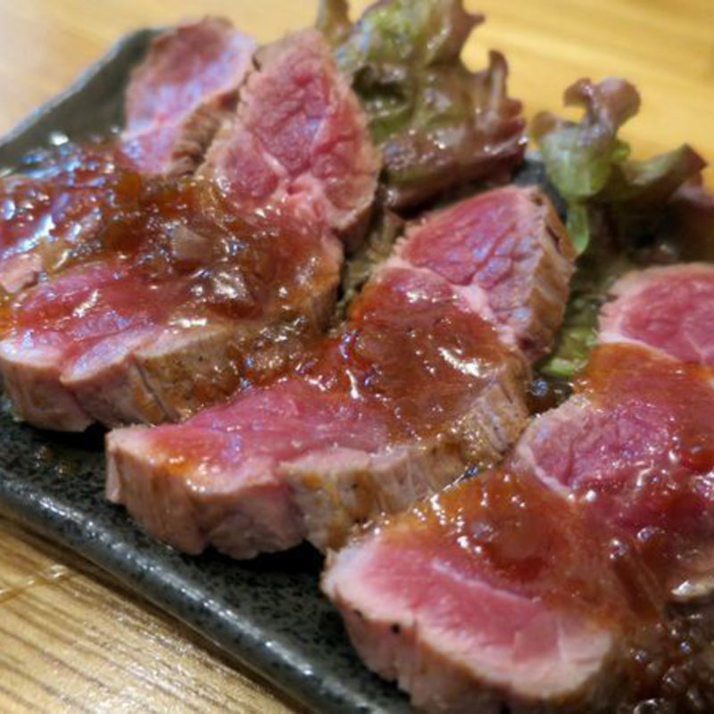 牛タタキ(立呑処　ぎん虎)