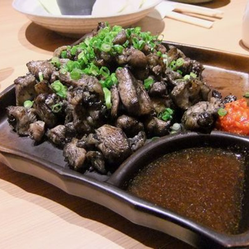 赤鶏のもも焼き(居酒屋 竹乃屋 博多駅前店)