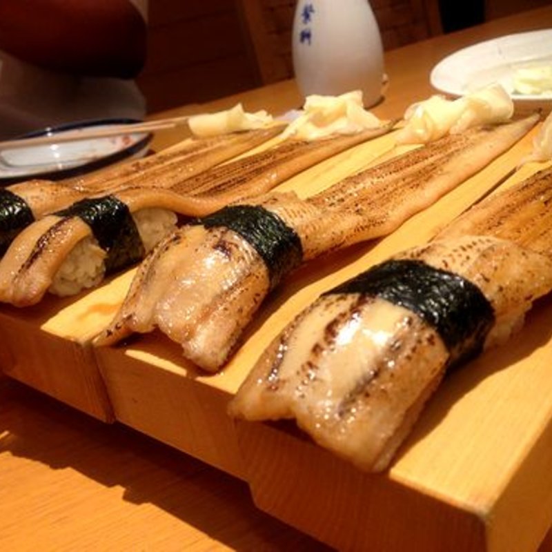 穴子の1本にぎり(居酒屋 竹乃屋 吉塚店)