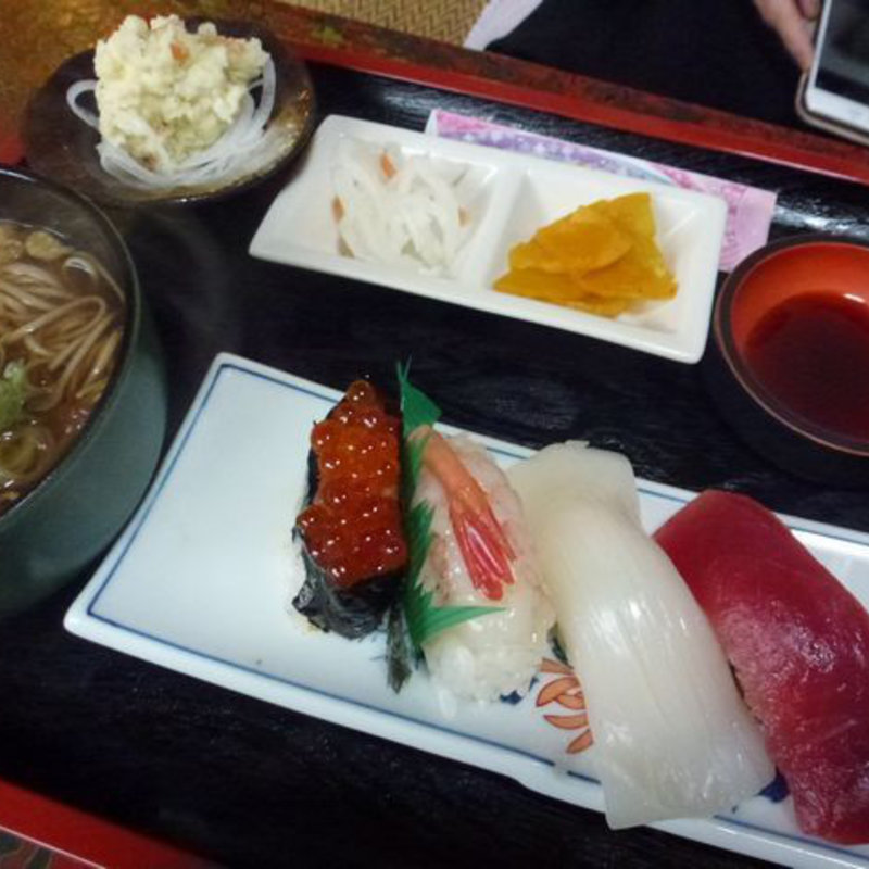 生寿司定食(竹葉寿司)