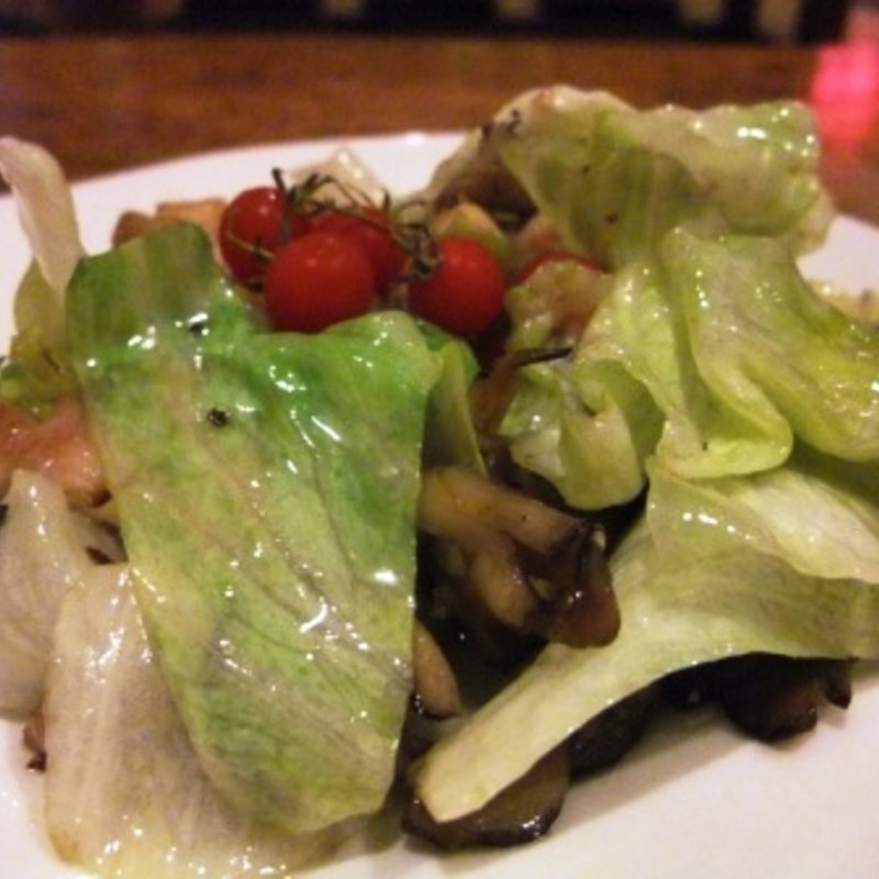 地鶏のサラダ(笑楽酒家 まりも )