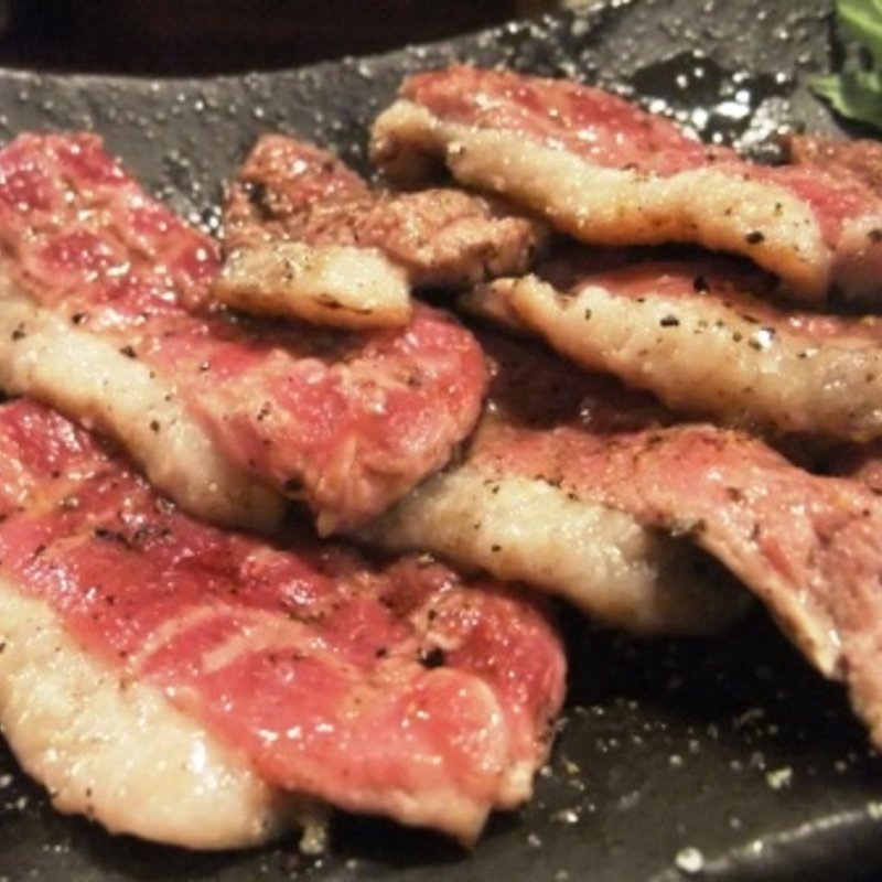 河内鴨のレア焼き(備長炭やきとり笹屋 なんば｜千日前店)