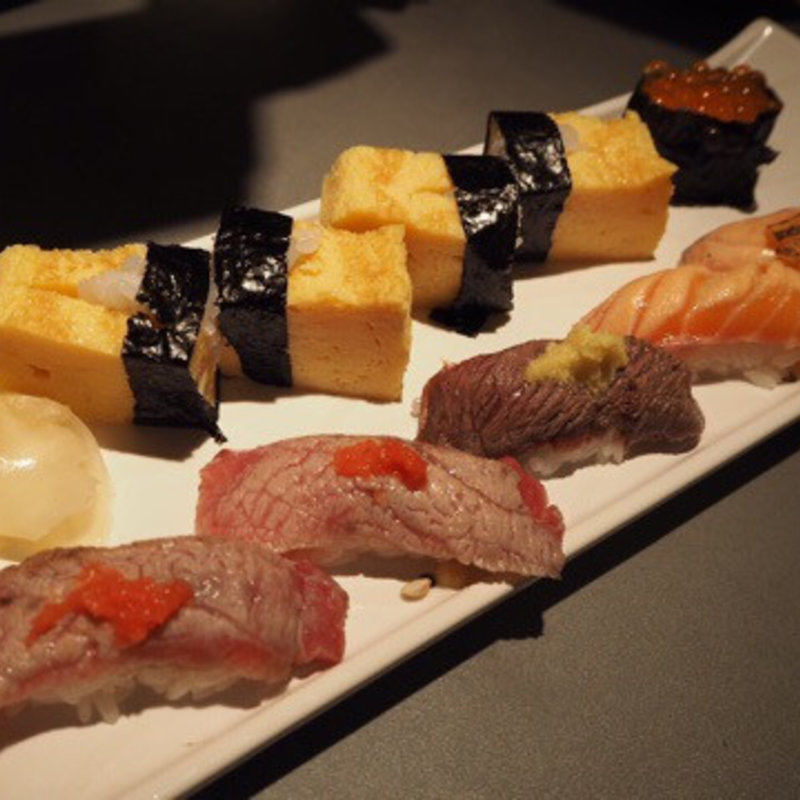 炙り馬刺(築地すし鮮 総本店)