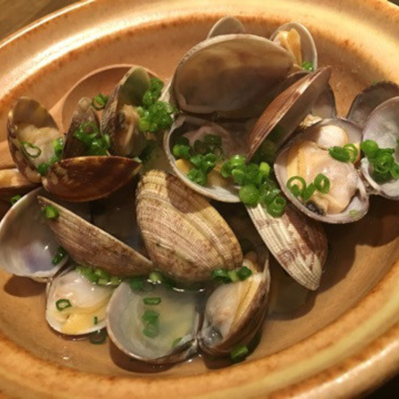 アサリの酒蒸し(米と葡萄)