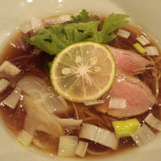 (紫　くろ喜)