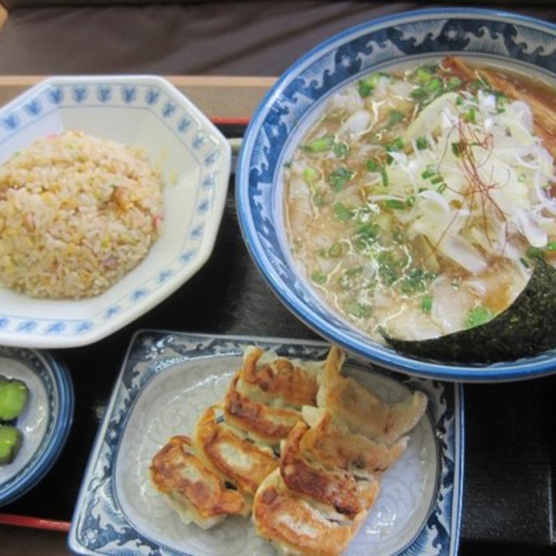 海老ワンタンメン醤油　半チャーハンセット(紺のれん 長沼店 （こんのれん）)
