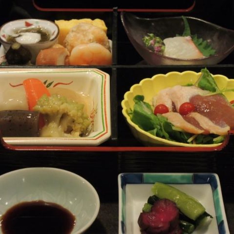 松花堂弁当「絆」(絆)