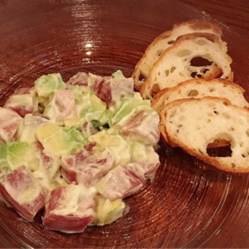 マグロとアボカドのタルタル(中国料理「旬遊紀」)