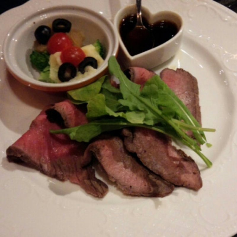 ﾛｰｽﾄﾋﾞｰﾌ(絵本の国のアリス )