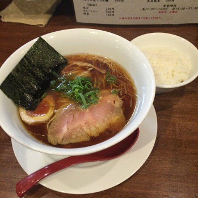 醤油ラーメン(維新)