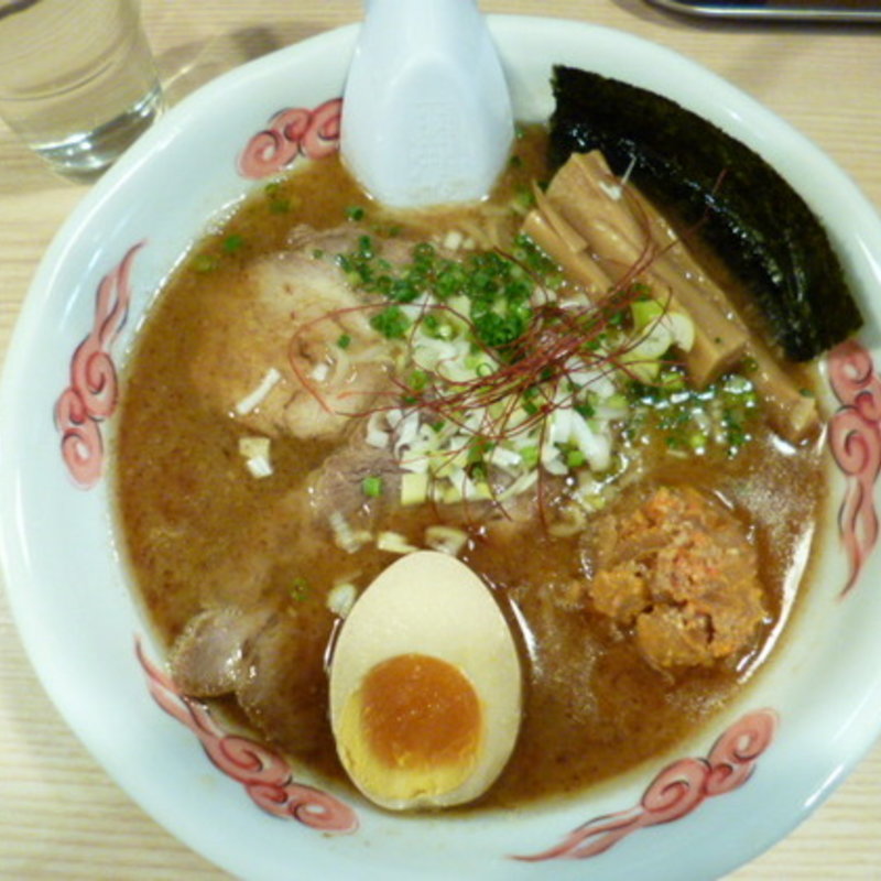 壱哲羅麺(羅麺 壱哲 （ラーメン イッテツ）)