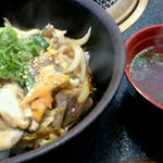 和牛すじ丼(美っちゃんチロリン村)