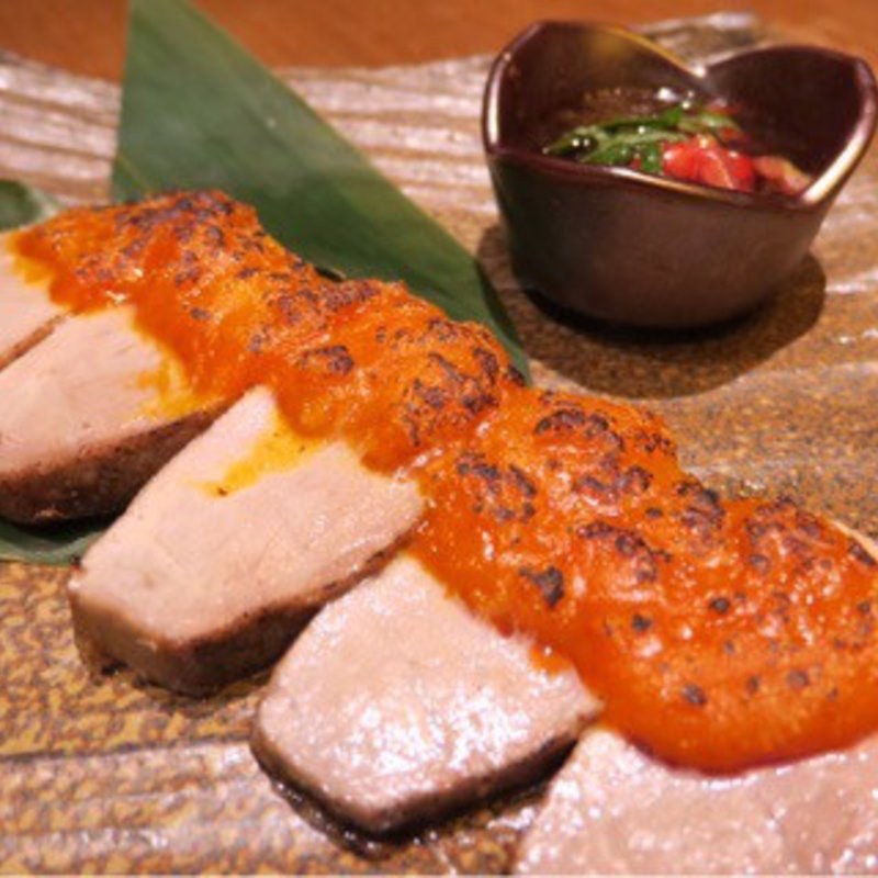 鮪の炙りうにステーキ(美食 米門 品川店)