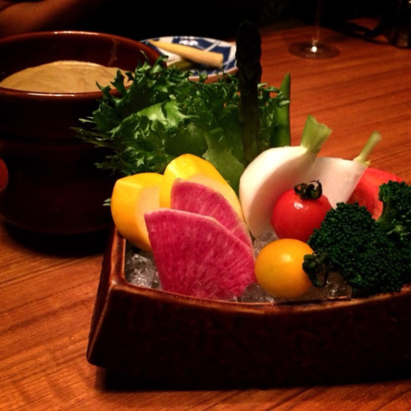 彩り野菜のバーニャカウダー(美食米門品川港南 Ｗｉｎｅ＆Ｇｒｉｌｌ )