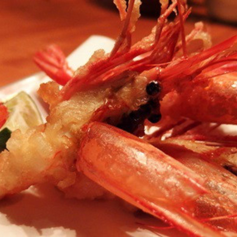 牡丹海老の天麩羅(美食米門品川港南 Ｗｉｎｅ＆Ｇｒｉｌｌ )