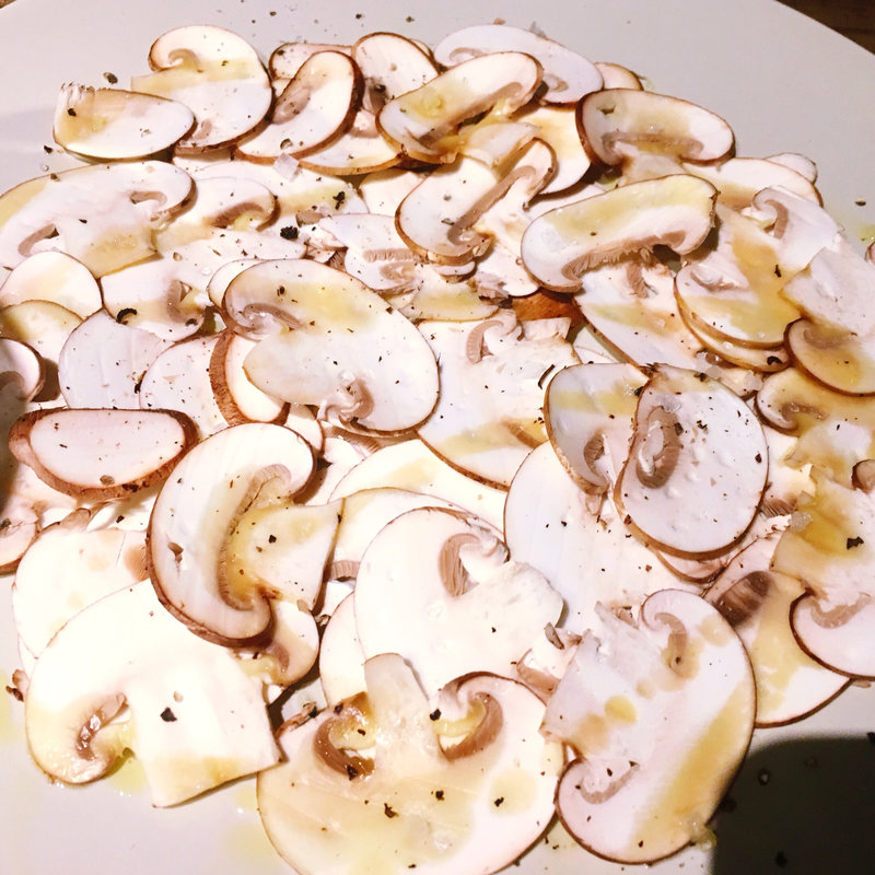 生マッシュルーム(WE ARE THE FARM 麻布十番)