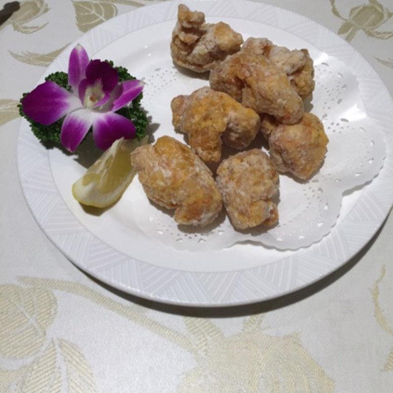 鳥の唐揚げ(老香港酒家京都 （オールドホンコンレストランキョウト）)