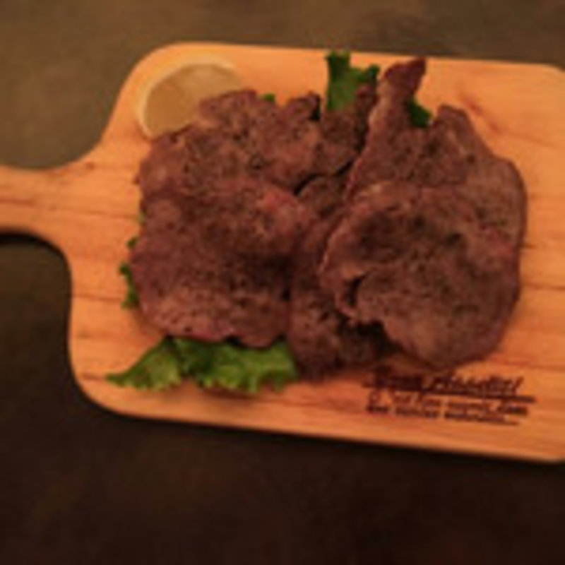 牛タン炭火焼(肉とチーズのお店 )