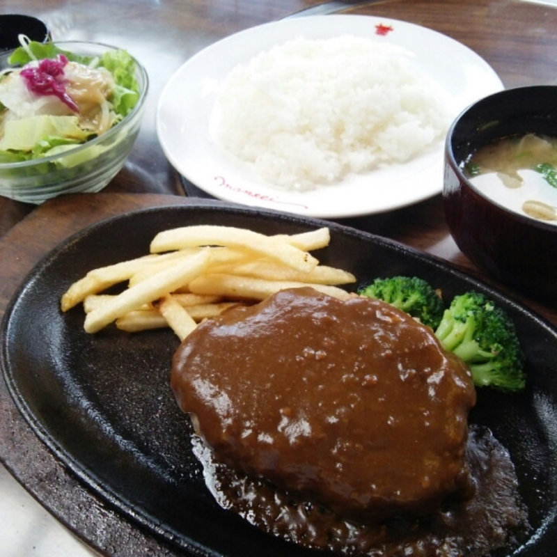 デミグラスソースハンバーグ(肉の万世 本店 )