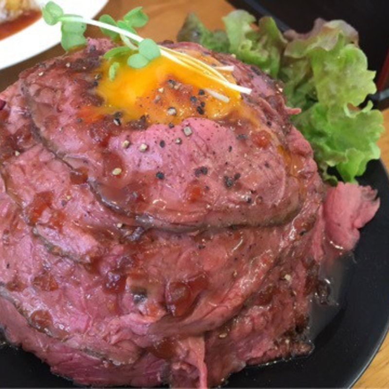 ﾛｰｽﾄﾋﾞｰﾌ丼(大)(肉丼総本山 )