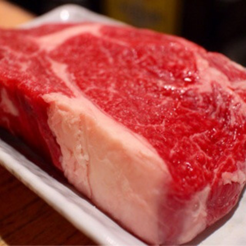 和牛リブロース300g(肉小屋 板橋本店)