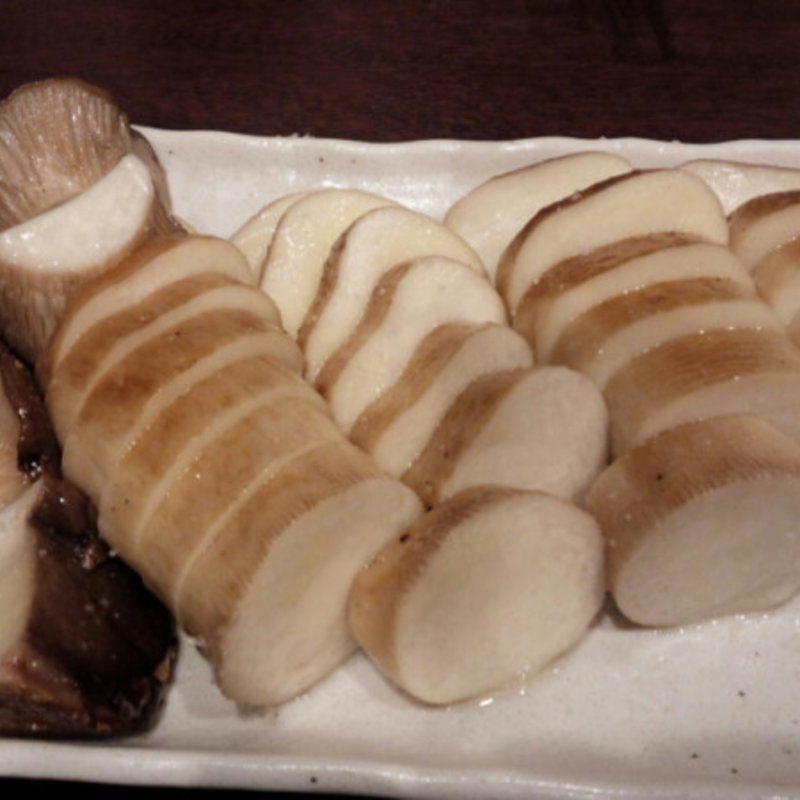 エリンギ(肉山 おおみや)