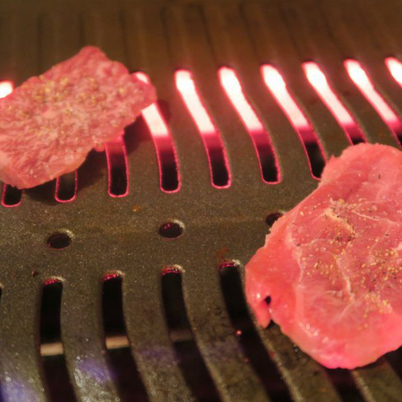 カイノミと千本スジ(肉焼食堂もりしん )