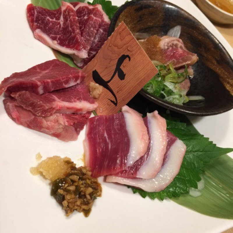 馬刺し(肝料理専門店 肝屋 嘉正亭 みその)