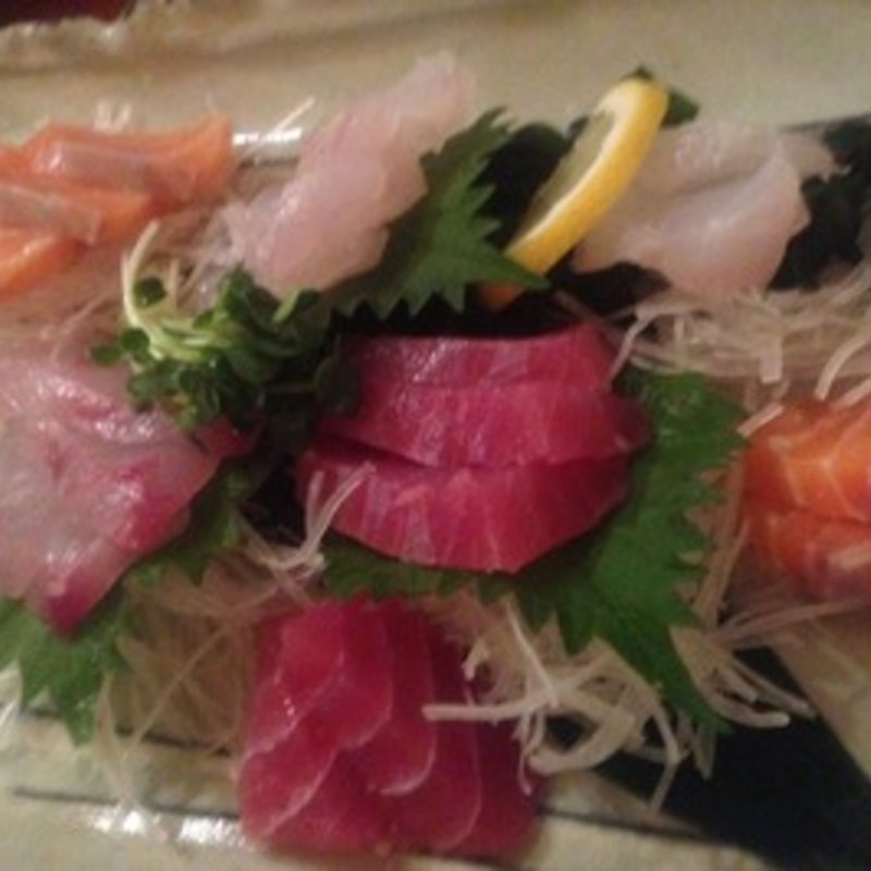 お刺身盛り合わせ(肴処　志堅原)