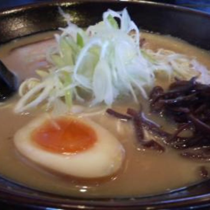 とんこつらーめん(自己流ラーメン綿麺 （わためん）)