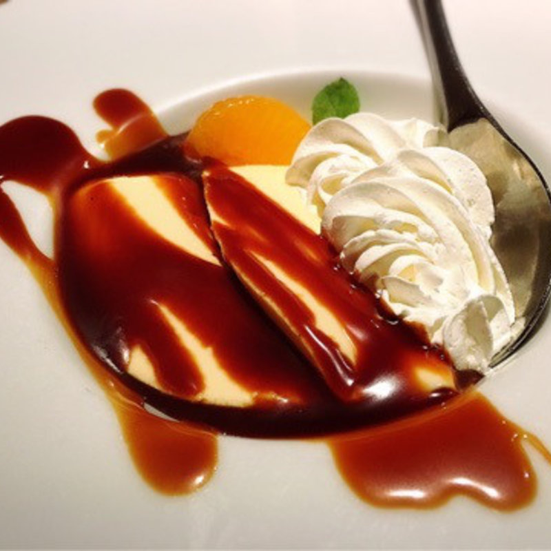 地鶏卵の濃厚プリン(自然洞 Cha-Yon-Don 新宿西口駅前店 （じねんどうちゃよんどん）)