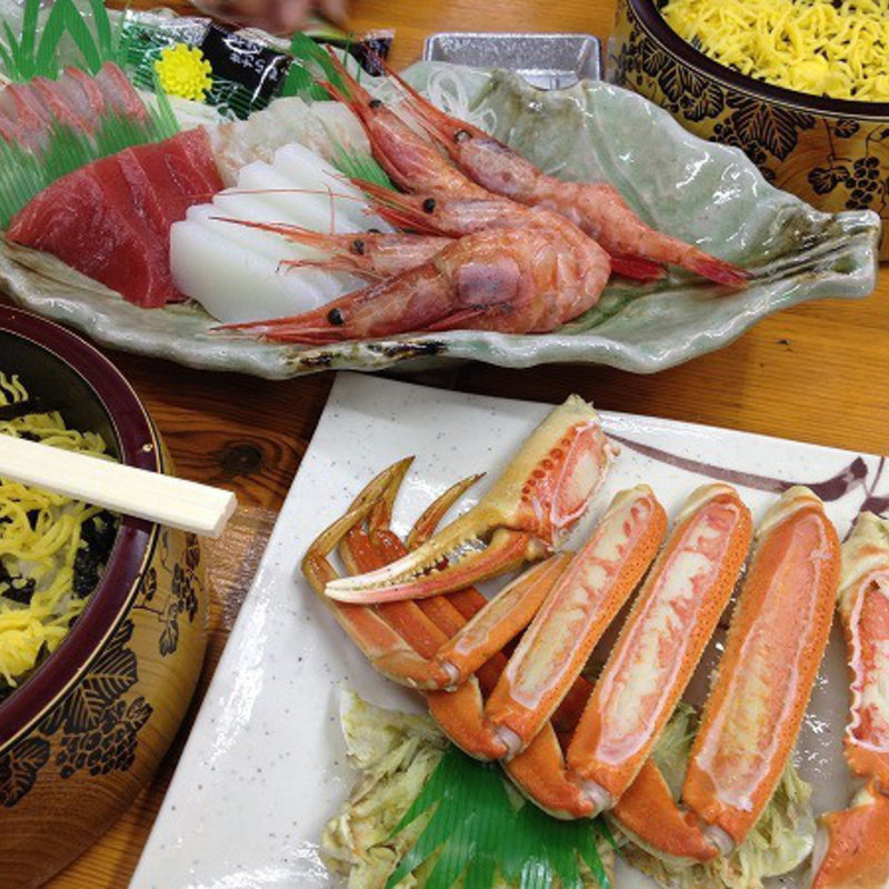 刺身盛り合わせ(道の駅舞鶴港とれとれセンター )
