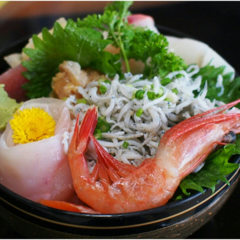 海鮮丼(船頭料理 天心丸 （せんどうりょうり てんしんまる）)