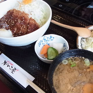 芋豚ロース味噌ソースかつ丼(芋豚とんかつ物語 )