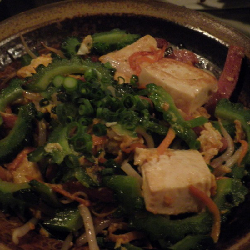 ゴーヤチャンプル(花々)