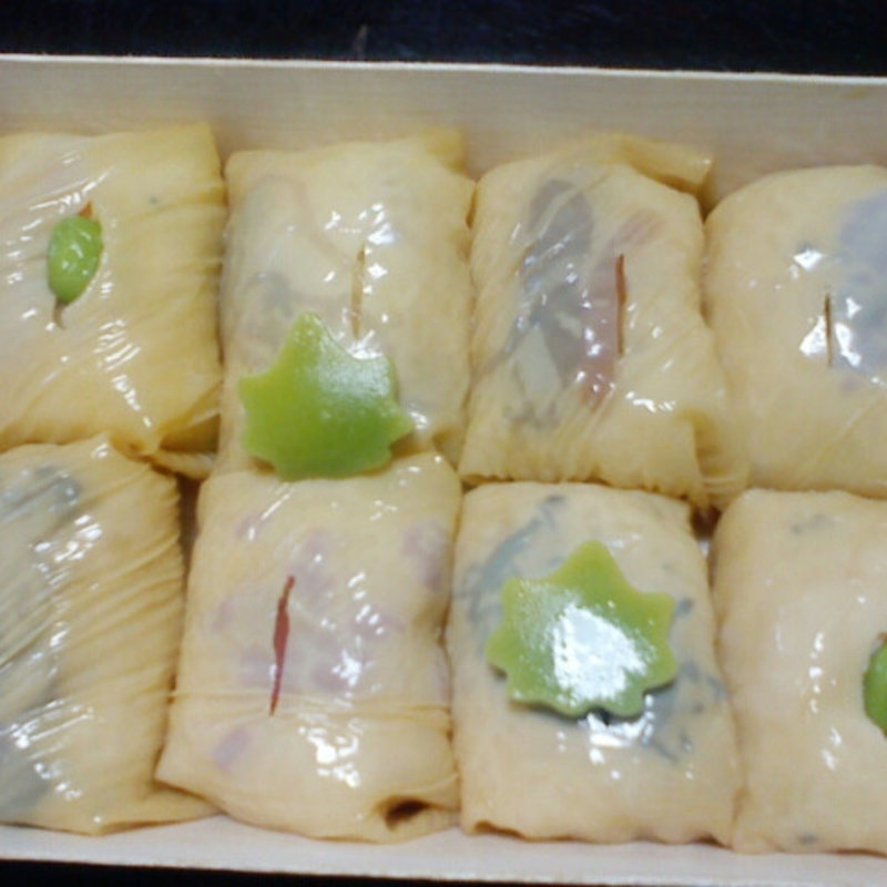 おたぬきさん(花梓侘 （カシワイ）)