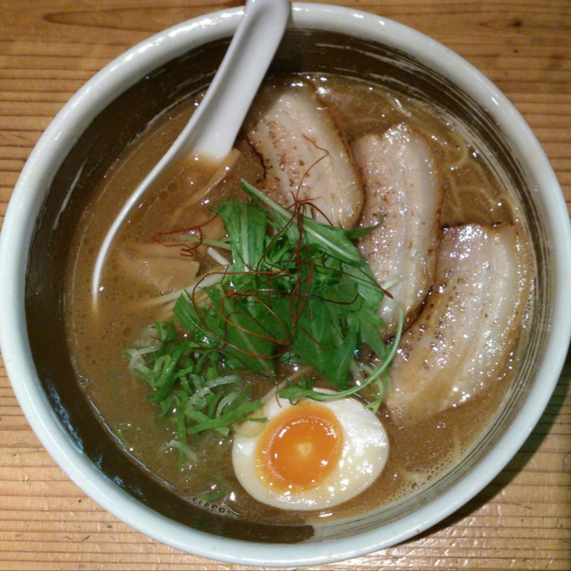 濃厚たまり醤油そば(茶屋亭)