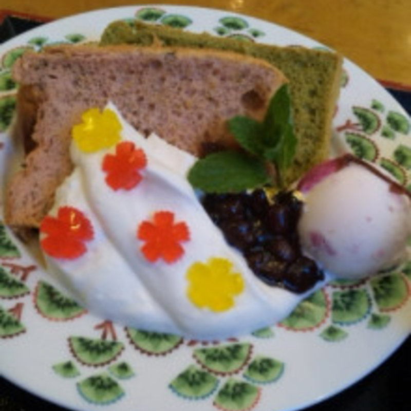 春シフォンさくら(茶房うちだ )