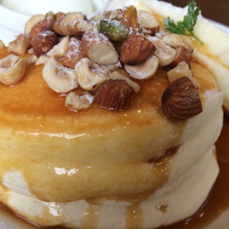 ナッツとキャラメルシロップ(KANON PANCAKES　)